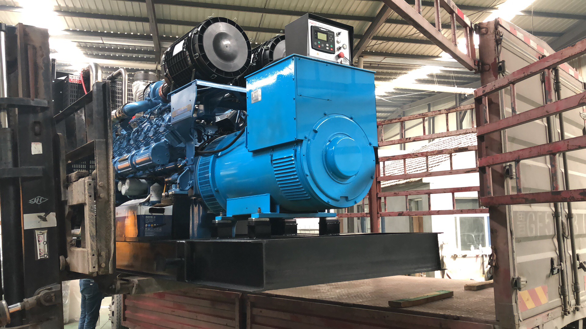 2018年7月阿尔巴尼亚客户购买一台250kw柴油发电机组